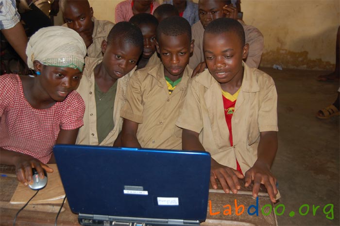 labdoo.org - 90429 Nürnberg
Labdoo | Global inventory
Bildung als Schlüssel für eine bessere Welt labdoo.org - 90429 Nürnberg
Labdoo | Global inventory
Bildung als Schlüssel für eine bessere Welt