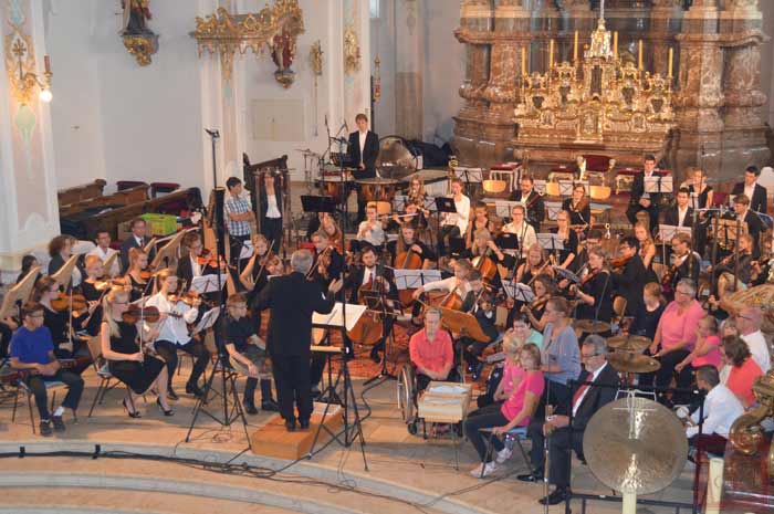 ostbayerisches-jugendorchester.de
Ostbayerisches Jugendorchester
Faszination Sinfonieorchester ostbayerisches-jugendorchester.de
Ostbayerisches Jugendorchester
Faszination Sinfonieorchester